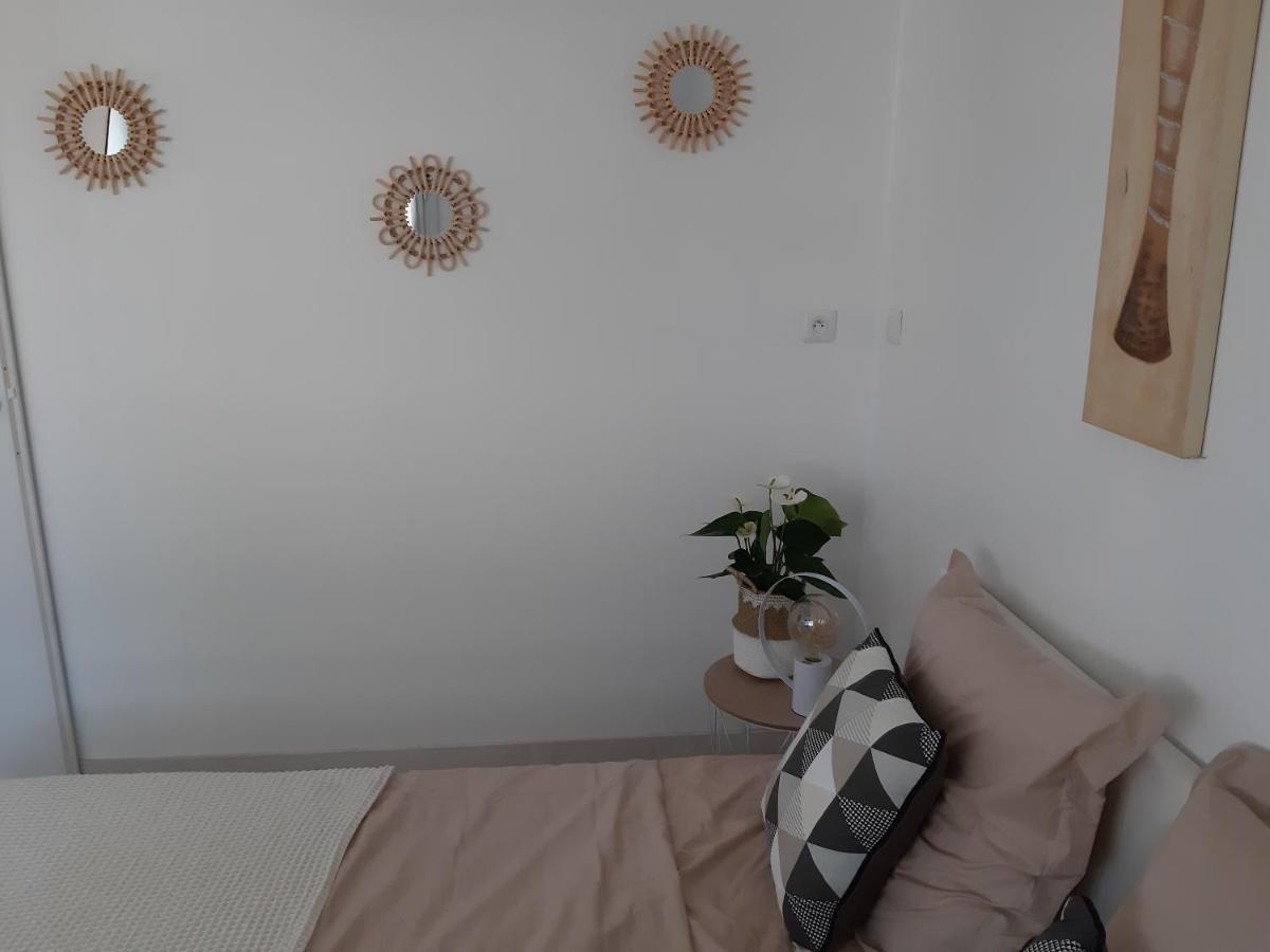 La Casita Serignanaise - Apt T2 - Clim - Jardin Bed & Breakfast Ngoại thất bức ảnh